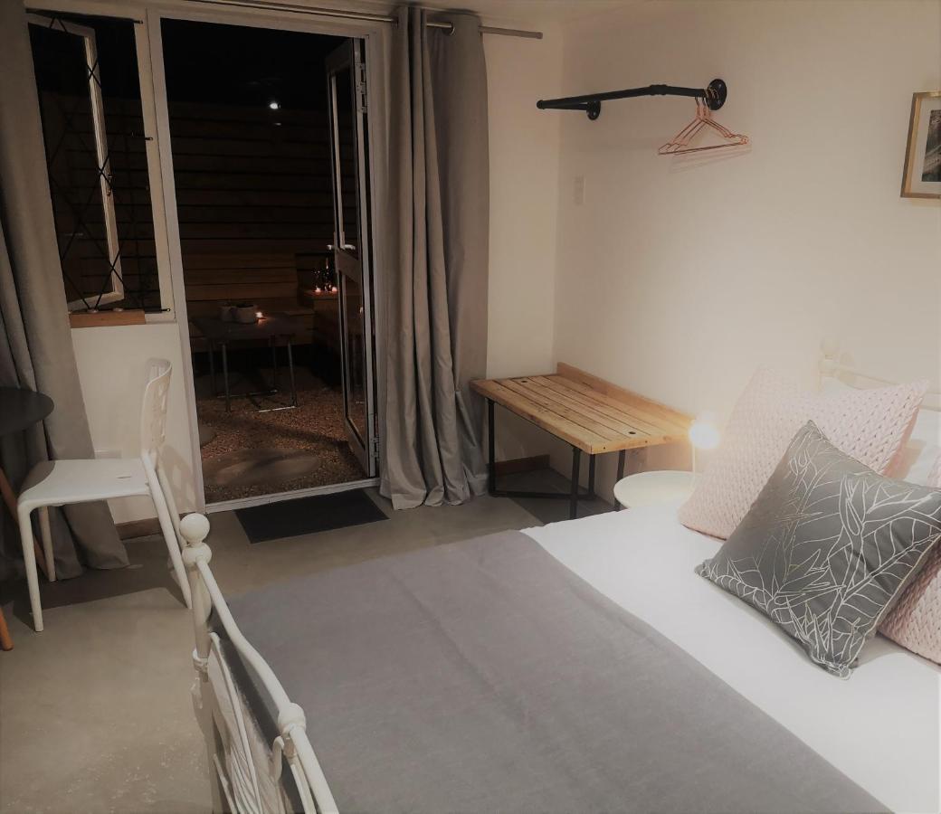 Secure, Private, Queen Room Close To Airport Port Elizabeth Exteriér fotografie